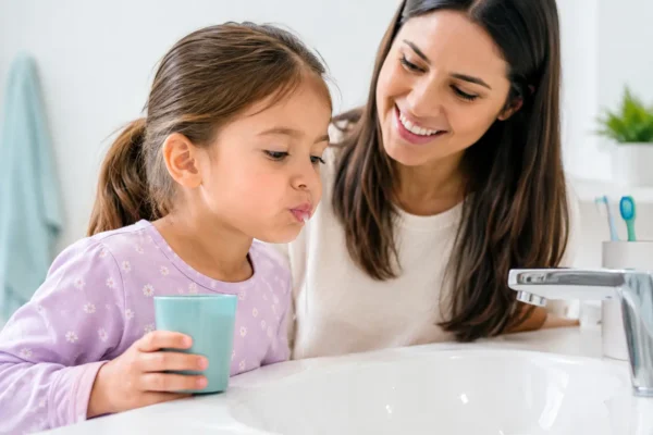 How to Teach Children Toothpaste Spitting